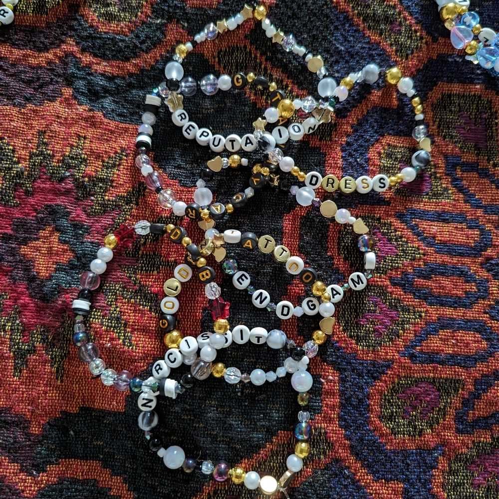 Reputation Taylor Swift Friendship Bracelets